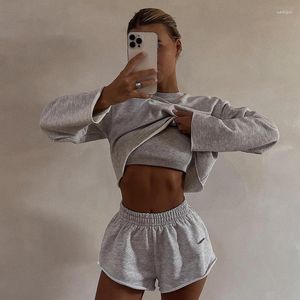 Kadınların Trailsuits 2023 Yaz Trailsuit Eşleştirme Setleri En İyi Şort Kadın Sonbahar Takım Üç Parça Set Y2K Beach Tatil Tatil Jogging Suit