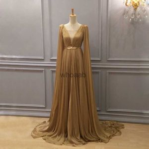 Gatastilklänningar Guldchiffon Arabiska formella klänningar Evening Wear Plunging Neck Special Tillfälle Klänningar Dubai En linje veckad golvlängd Prom Dress HKD230912