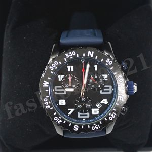 Kadın için Erkek Bilek Bre Montre Designer Watch Engence Pro Avenger Kronograf 44mm Kuvars Saatler Yüksek Kaliteli Çoklu Renkler Kauçuk Kayış