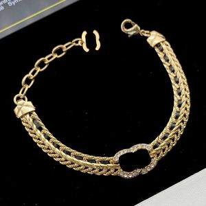 Designer Jewelry Charm Bracelet High Quality Bracelets Chain Men Women Brand Letter Bangle Wristband Cuff Gold Plated Silver Crystal Lovers Wedding Gift Jewellery