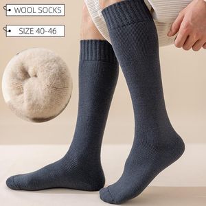 Männer Socken 3 Paar Winter Dicke Warme Knie Hohe Wolle Qualität Merino Kalb Harajuku Retro Kaschmir Schnee Männer 230912