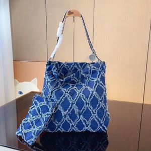 Tasarımcı çantası denim alışveriş çantası tote sırt çantası seyahat tasarımcısı kadın sling gövdesi gümüş zincirle en pahalı çanta gabrielle kapitone lüks el çantaları