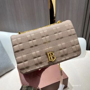 Tasarımcı Çanta Omuz Çantaları B Kalite Yüksek Moda Kadınlar Cüzdan Debriyaj Totes Crossbody Cowhide Canvas Mandal Tofu Çörekler Çanta Bayanlar