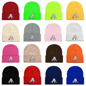 Wednesday Beanie Thing Beanie Gothic Knit Hats, Divertente Beanie Hat Inverno Sci Slouchy Warm Cap 17 Colori all'ingrosso