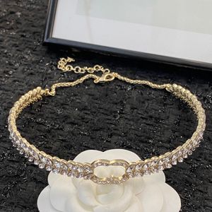 20 Style Women Naszyjniki List C Logo Luksusowy projektant CCITY Jewelry Woman Pearl Long Swater Łańcuch Złoty naszyjnik 12