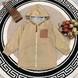 mode khaki kappa för barn babykläder barn blixthuven storlek 100-150 cm barn fjäder outwear windbreaker för flicka pojke sep 10 september