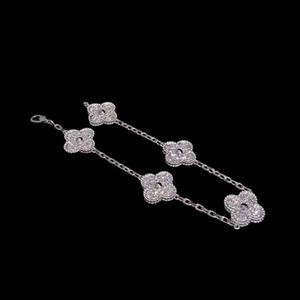 Luksusowa V Clover Clover Bracelets Designer Charm Bracelets for Women 18K Gold White Red Blue Mother of Pearl 4 Leaf Shining Crystal Diamond