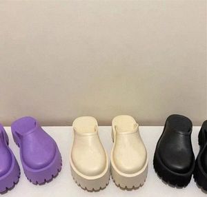 Tasarımcı Terlik Marka Sandalet Kadın Yumuşak Moda Out Design Ladies Hollow Platform Yapım Şeffaf Malzemeler Seksi Güzel Güneşli Plaj Wo D9CS#