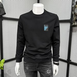 Maglione da uomo autunno inverno nuova lettera stampa aderente T-shirt a maniche lunghe pullover tendenza bello abbigliamento casual girocollo