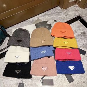 Moda Tasarımcı Şapkaları Erkek ve Kadınlar Beanie Sonbahar/Kış Termal Örgü Şapkası Ski Marka Bonnet Yüksek Kalite Ekose Kafatası Şapkası Lüks Sıcak Kap 219983