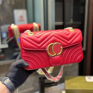 Crossbody Bag Tasarımcı Seyahat Çantaları Çapraz Omuz Çantası Deri Ofis Seyahat Altın Zincir Sling Çantalarla Markalı Çantalar Kadınlar Marka Adı Çanta String Çanta Lüks Çanta