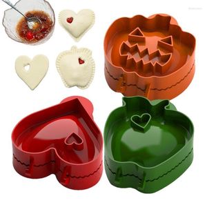 Dekoracyjne figurki klasyczne mini ręczne formy do piepka 3PCS Party Potluck Ciasto Presser Cookie Cutters narzędzie do pieczenia formy na Halloween