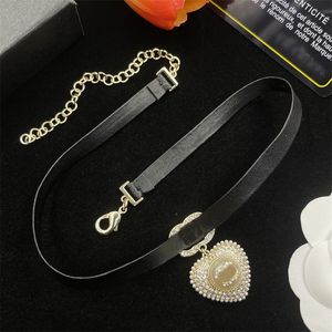 Women Heart Diamonds Necklace With Pearl Pendant Leather Necklaces Designer Pearl Gold Diamonds Necklaces Jewelry Womens Heart Accessories