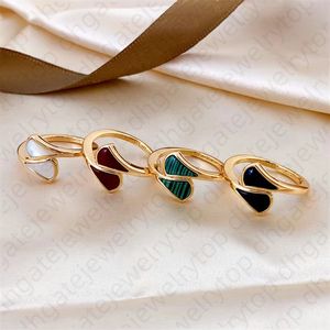 Designer-Ringe, Markenring, weißer Schmuck, 18 Karat vergoldet, verblasst nicht, Bandringe, Schmuck, klassische Premium-Accessoires, natürliches Perlmutt mit geprägtem Stempel