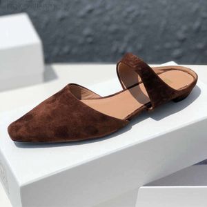 Toteme Designer Shoes Sapatos de camurça francesa com deerzeiros de pele de deers e dedo do pé de deers e genos de couro genuíno sandálias de salto baixo sandálias francesas Sandálias T3J