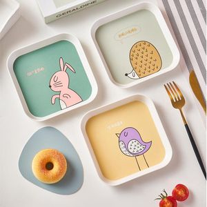 Tallrikar plastfack koreansk tecknad multifunktion mellanmål tårta fruktplatta spett bent skål liten skiva hem kök tillbehör leveranser