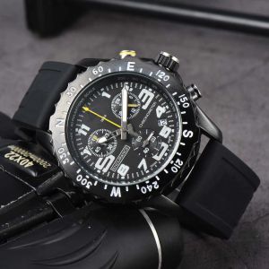 أفضل الساعات الفاخرة للرجال أزياء Quartz Watch Endurance Pro Avenger chronograph Wristwatches عدة ألوان عالية الجودة حزام مطاطية الرجال لمراقبة المعصم الرياضية