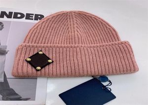Роскошные дизайнерские зимние шапки Мужские и женские039 вязаные шерстяные теплые разноцветные шапки с монограммой на выбор6128482