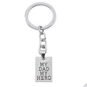 Nyckelringar Sier Plated Creative Carved My Dad Hero Letters Pendant Keychain Car Keychains Fathers Day Gift Drop Leverans smycken Dhpit