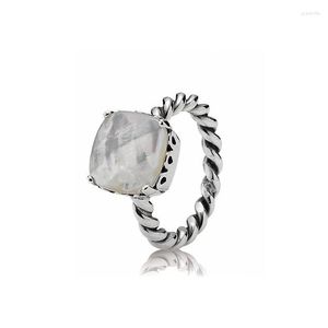 Klusterringar 2023 Fallstil 925 Silver White Square Diamond Mor-of Pearl överdriven ring DIY Ladies Gift Engagement