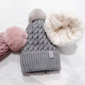 New Women Winter Outdoor Cold-proof Warm Hats Wool Inside Caps Brand Knitted Hat Leisure Ski Floor Cap Wool Hat With Logo