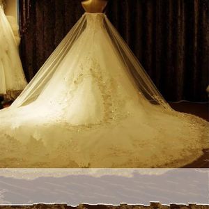2021 Luxury Sexy Arabic Luxury Ball Gown Wedding Dresses Bridal Gowns Sweetheart Illusion Lace Appliques Crystal Beads Royal Train190x