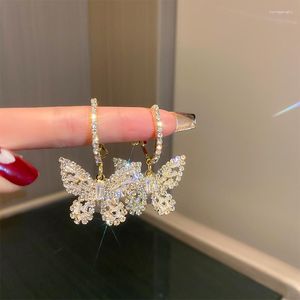 Dingle örhängen koreanska ihåliga kristallfjärilsfall för kvinnor tjej vintage elegant glänsande mode smycken presenttillbehör