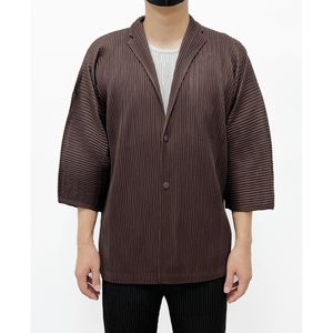 Coletes masculinos Miyake Plissado Mens Blazer 2023 Verão Respirável Protetor Solar Casaco Casual Negócios Estilo Japonês Jaqueta de Malha 230914