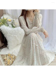 Casual Dresses Autumn 2023 Flower Long Sleeved Chiffon Dress Women's V-neck Button Waist Ruffle Large Swing