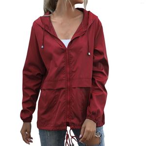 Trench da donna Primavera Autunno Donna con cappuccio Impermeabile Cerniera antivento Giacca impermeabile Fodera Cappotto con maniche dritte antispruzzo