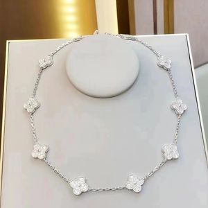 أزياء العلامة التجارية Van Clover Necklace for Women's Presant Necklace Designer مجوهرات 18K مطلية بالذهب من الفولاذ المقاوم للصدأ الأم 10 قلادة من زهرة الماس الكاملة