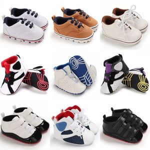 First Walkers Classic Fashion Buty Baby Casual Boys and Girls Soft Bottom Chrzty Sneakery Freshman Comfort Walking 230914
