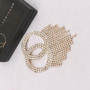 Pimler Broş Tasarımcı Mücevherleri Erkekler Kadın Altın Kaplama Sier Marka Mektubu Broşlar Klasik Marka Emziren Eşarp Takım Düğün Hediye Elbise