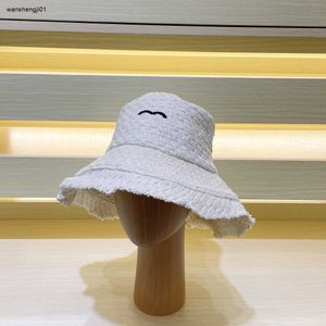 23SS Women Bucket Hat Fashion Mönster Weaving Design Girl Cap Double Logo Logo Decoration Lady Wide Brim Hat Inklusive Box Holiday Gifts