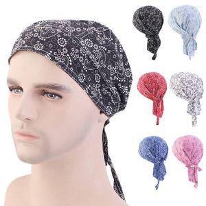 Berets unissex mulheres homens paisley impressão bandana motociclista chapéu algodão durag crânio boné quimio turbante headwrap pirata cabeça cachecol du pano