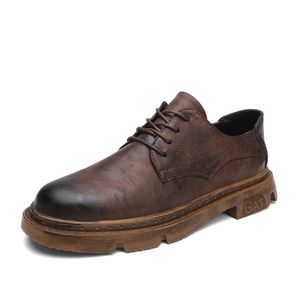 Erkekler Oxfords Orijinal Deri Elbise Ayakkabı Brogue Dantel Yukarı İtalyan Erkek Ayakkabı Lüks Marka Mokasinler Erkekler İçin Mokasinler Parti Botları 38-46