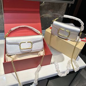 Kadın omuz çantası tasarımcı zincir çantaları düz cowhide orijinal deri el çantası flap messenger çanta altın donanım mektubu toka yüksek kaliteli crossbody cüzdan