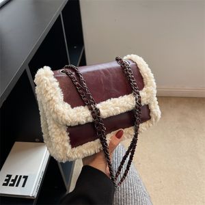 Evening Bags Winter Quilted Fur Decoration Ladies Fashion Suede Cross Body Bag Classic Style Sherpa Handbag