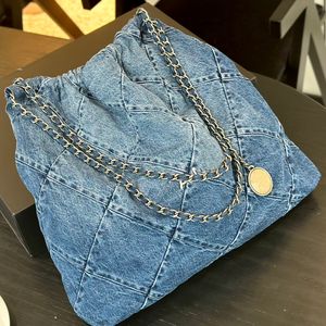 Damen-Markenhandtasche, luxuriöser Denim-Müllsack, einzelner Schulterrucksack, Umhängetasche, Unterarmtasche, Denim-Metallspleißkette, großer Rucksack mit Innentasche