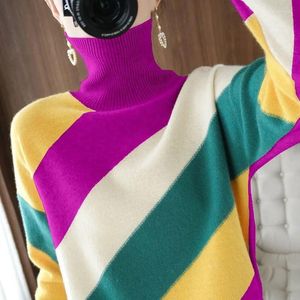 Swetry damskie SWEATER Turtleeck 2023 Zimowe zużycie dzianiny luźna koszulka dna zagęszczona w paski kolor kontrastowy koreański