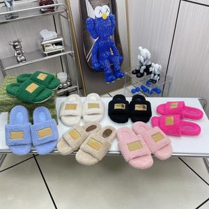 New Winter Wool Womens Slippers Jointly Signed Luxury Designer Flat Bottom Indoor and Outdoor Two Wear Fashion Fur Slippers for Lady