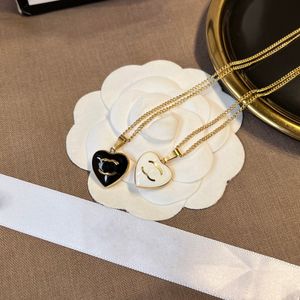 Brand Letter Pendant Heart Designed for Women Long Chain Gold Plated Necklace Designer Jewelry Exquisite Accessories Couple Gifts Without 2024