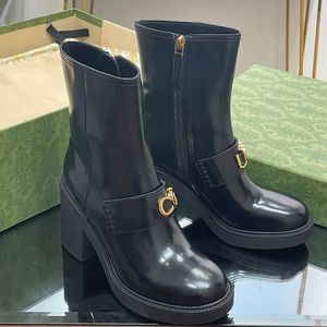 Luxo famoso designer mulheres botas de couro genuíno grosso salto alto metal carta marca botas de borracha inferior lado zíper à prova dwaterproof água redonda cabeça botas senhoras schuhe