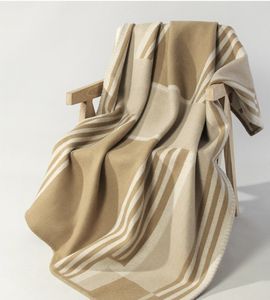 Kalın, toz torbası ev kanepesi h battaniyesi sarı deve gri kırmızı mavi battaniyeler en iyi satan büyük boyut 145*175cm yün