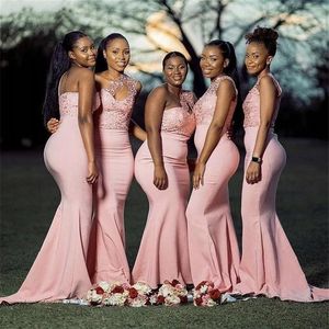 Pink Mermaid Bridesmaid Dresses 2021 One Shoulder Lace Beaded Sweep Train African Plus Size Maid of Honor Gown Country Wedding Gue270V