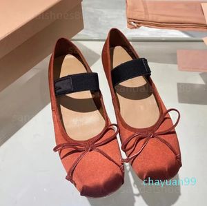 Saten Bale Düz Tasarımcı Elbise Ayakkabı Balerin Bow Mary Jane Flats Siyah Kahverengi Kırmızı Beyaz Moka Moda M Konfor Dans Ayakkabı