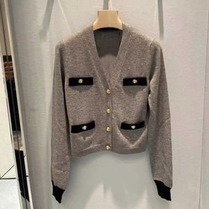Swetery damskie 2023 Spring Nowy szary płaszcz swetra w szyku w szyku luźne swetra wszechstronne wełniane top dla kobiet