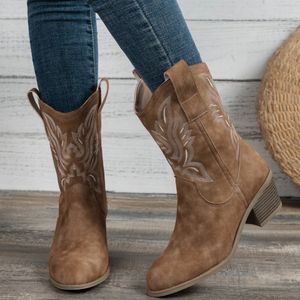 Botas 2023 clássico ocidental botas para mulher vaca camurça apontou dedo do pé cunhas calcanhar tornozelo botas simples e confortáveis botas de cowboy feminino 230914