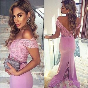 2016 Light Purple Off Shoulder Bridesmaid Dresses For Wedding Lace Pärlade sjöjungfru Formella festklänningar med Buttons Maid of Honor DR242G