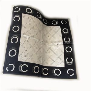 Shoppen Sie Musik-Seiden-Quadrat-Schal für den Urlaub und den Alltag, passender Pashmina, hochwertiger Blumenschal, Mädchen-Liebesgeschenk, Modedesign, Accessori240D